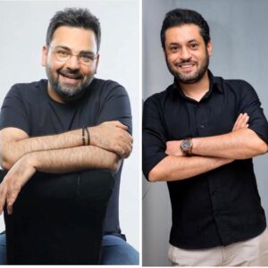Rouzbeh Moeini Instagram - احسان جان عليخانى رفيق خوش قلب تولدت مبارك 
همچنان موفق و سلامت باشى و بدرخشى#❤️ 
🎉🎊🎈🎂🎈🎊🎉
٨/١٥
پيشاپيش😉🥇
📌پ. ن : اين عكسو دوستان فن پيج فرستادن ، حال و هواى اين عكس رو دوست داشتم ✔️👌
#احسان_علیخانی #روزبه_معینی #دوست #تولد #جشن #عصرجدید #هنر #استعداد #بازیگر #عشق #سلفي
@ehsanalikhani