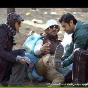 Rouzbeh Moeini Instagram - قدرداني و سپاسگزارى از كادر درمانى و پزشكان عزيز#❤️.
خدا قوت توي اين روزهاي سخت🙏

سريال خوب بد زشت كه شباى عيد بى كرونايى پخش مى شد
كيا ديدن اين سريالو؟
🔴نكته مهم دستكش منِ كه تو روزاى بى كرونايى رعايت كردم 😉.
#امين_حيايي #روزبه_معینی #هنر #بازيگر #فيلم #بهترين #طنز #خوب_بد_زشت #دكتر#ايران #مردم #انرژی_مثبت #نيلوفر_خوش_خلق #سلفي#منوچهرهادی #بابك_كايدان#كرونا 
#roozbeh_moeini ##instagram #best #actor #selfie #comedy