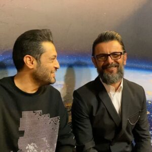 Rouzbeh Moeini Instagram - #.
سال نو مبارك دلتون شاد لبتون خندون جيبتون پر بركت و تنتون سلامت 🎊١٤٠٠/١/١🎉
❤️🙏💙
#امين #حيايي #روزبه_معینی #بازيگر #هنر #فيلم#سينما#خواننده#عكس#زندگی #عشق #موزیک #سلفي#عصرجدید#عيد#استعداد #نوروز #مردم #باستان #ايران
#roozbeh_moeini #amin_hayai #asrejadid #style 
#actor #best #artist#talent #happynewyear