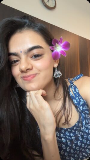 Ruhanika Dhawan Instagram - this song is my current obsession 💙

#fyp #foryou