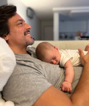 Rui Santos Instagram - É este o nosso domingo, agarradinhos um ao outro❤️