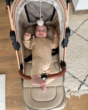 Rui Santos Instagram - O Baltazar está enorme, cresce muito rapidamente e temos de estar sempre a fazer uma renovação da roupa dele, a @prenatal_pt tem sido o nosso local de eleição, não só pela variedade mas também pela qualidade.
A variedade de carrinhos e de todos os acessórios são imensas desde os mais económicos aos mais específicos e a atenção da equipa e o profissionalismo fazem a diferença.
O Baltazar é muito bem disposto e muito grande, está a vestir roupa dos 6 aos 9 meses, ele tem 3 e meio😂