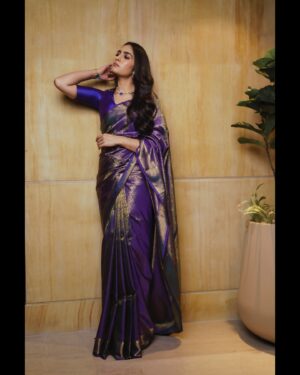 Rukmini Vasanth Instagram - brb 🪻
Photographs: @puchi.photography 
Saree: @bhargavikunam 
Jewellery: @petalsbyswathi 
Makeup: @makeupby_mahesh and @makeupbymallikarjun 
Hair: @hairstylist_srinivas 
Draping: Swarna
Emotional support and bag holding: mother dear
#FilmfareAwards