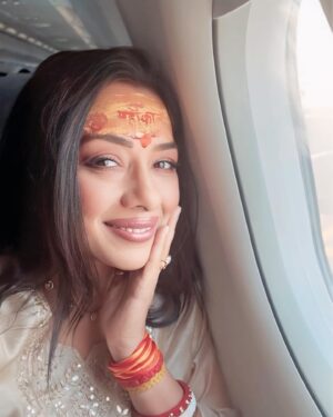 Rupali Ganguly Instagram - Jai Shree MAHAKAAL ♥️🙏🏻

#lategram #april #travel #ujjain #rupaliganguly #anupamaa #love #jaimatadi #jaimahakal 
@navgauriboutique