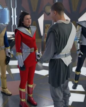 Russell Curry Instagram - It’s an unbelievable honor to get to pass the “Red Torch” to the first full-season female Red Ranger in @powerrangers history!

And the fact that that person happens to be my bestie @hunterdeno makes it even more special!

I remember before we even had confirmation that Cosmic Fury was really going to happen, Hunter and I had conversations about how SOMEONE needs to be Red now after my color change. And I thought it should be her 💪🏼 I couldn’t be more happy that my prediction came true!

Here’s a clip from Episode 4, where Zayto reacts to Amelia’s new color as well as some BTS of the day that we shot the scene her becoming the Red Ranger in Episode 3! I wasn’t called to set that day, but I HAD to be there to witness history and to support my girl!

Proud of you always, HD 🫶🏼 ilysm!!
💖❤️🩶