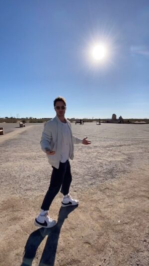 Ryan Carnes Instagram - On the road again 🛣️🫀

#OnTheRoadAgain #LoveColor #touringband #tour  #AdventureTogether #OnTourLife #MusicAdventures #BandLife #OnTheRoadAgain #LiveMusicScene