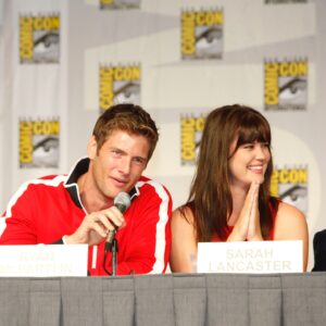 Ryan McPartlin Instagram - Who remembers when @sarahmlancaster thought it was SO AWESOME that I showed up to Hall H at Comiccon in RED without knowing she was wearing RED??? 😂😂😂

What do you think was her inner monologue? 🤔 

#chuck #awesomes #comiccon