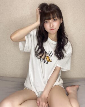 Ryo Yamabuki Instagram - こんばんは

#photooftheday #instagood #instadaily #instalike #selfie #me #followme #japanesegirl #tシャツ