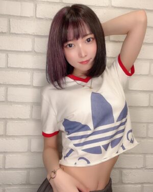 Ryo Yamabuki Instagram - VAICE行ってきました😊

＊
＊
＊
＊
＊
＊
＊

#fashion #패션 #时装 #ボブ #model #モデル #ギター #guitarist #ギタリスト #adidas #ガールズバンド #girlsband #japanesegirl #cosplay #グラビア #コスプレ #selfie #me #ootd #instagood #自撮り#instalike #instadaily #followme #japanesestyle #photooftheday #ラベンダーカラー #gucci #クロップド丈 #tシャツ