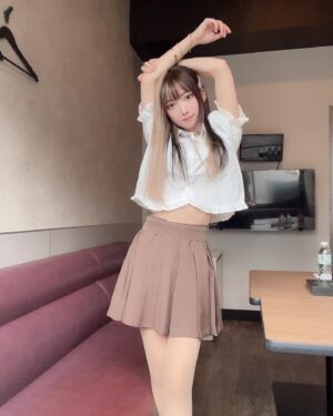 Ryo Yamabuki Instagram - チラ見せ

＊
＊
＊
＊
＊
＊
＊

#fashion #패션 #时装 #ロングヘア #model #モデル #ギター #guitarist #ギタリスト #guitar #ガールズバンド #girlsband #japanesegirl #cosplay #グラビア #コスプレ #selfie #me #ootd #instagood #自撮り#instalike #instadaily #ツートン #followme #japanesestyle