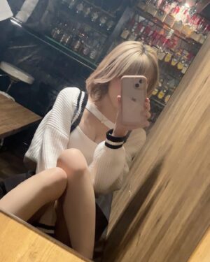 Ryo Yamabuki Instagram - 簡単にお持ち帰り出来そうな女って言われました