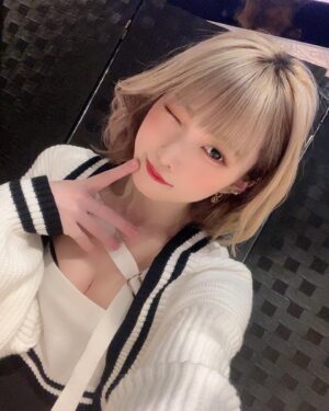 Ryo Yamabuki Instagram - 綺麗めな感じにしてもらいました