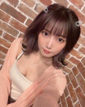 Ryo Yamabuki Instagram - おはな🌼

＊
＊
＊
＊
＊
＊
＊

#fashion #패션 #时装 #ボブ #model #モデル #ギター #guitarist #ギタリスト #adidas #ガールズバンド #girlsband #japanesegirl #cosplay #グラビア #コスプレ #selfie #me #ootd #instagood #自撮り#instalike #instadaily #followme #japanesestyle #photooftheday #ラベンダーカラー