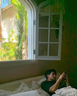 Ryu Deok-hwan Instagram - west