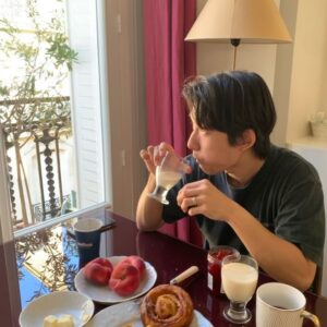 Ryu Deok-hwan Instagram - 굿모닝얄