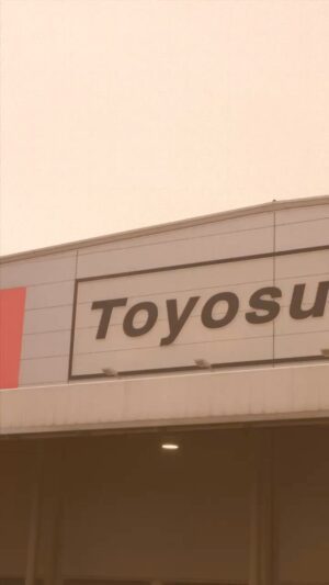 SKY-HI Instagram - HBDおれっっっ
今年は
たなか、やまたく、HAN-KUNに来てもらいました！

なんっていうか幸せは作れるよな、ってほんとうに思うんで、めっちゃがんばります。

皆で幸せになろうっっ！

ありがとうね✌️本当に。

幸せだった！！！！！

動画は @satoshihata87 🫶