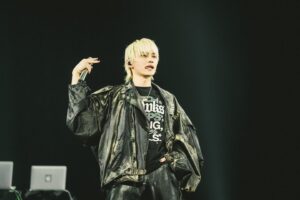 SKY-HI Instagram - マイク握るeveryday
遅ればせながらビバラロックありがとう