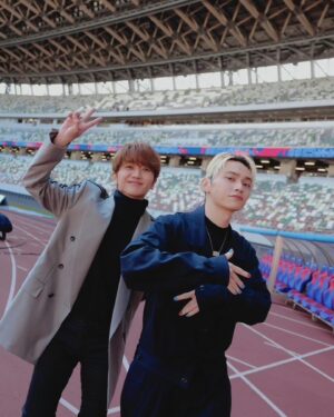 SKY-HI Instagram - NissyとFC東京 x 鹿島アントラーズにお邪魔しました。
ブルーロックコラボの諸々で諸々してきましたがとても楽しかったです！半年で3回国立に行った俺マジしあわせ。

サッカー少年のみつひろくんも喜んでます。

#FCTOKYO
#ブルーロック
#Nissy