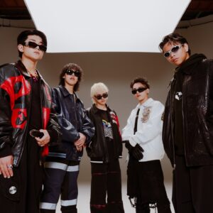 SKY-HI Instagram - どっっちゃくそ楽しい🫶大好きな皆と遊んでるウチにできたビデオだよ🫶たくさん見てね！

#BMSGPOSSE
#Girlfriend

公開です！

link in stories and highlight