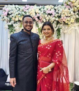 Sabnam Faria Instagram - শেষবার যখন কোন সামাজিক অনুষ্ঠানে গিয়েছিলাম তখন আওয়ামীলীগ ক্ষমতায় ছিল 😝
অন্তর্বর্তীকালীন সরকারের সময়ে কেউ বিবাহ করলে দাওয়াত দিয়েন!