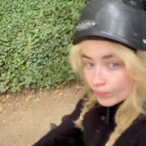 Sabrina Carpenter Instagram - my give a fucks are euhhh how do u say