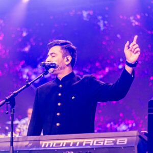 Sachin Sanghvi Instagram - #Sydney u were a dream to perform for !! 
From dancing and singing together to tears and that magical connection ! #grateful 
Will not be able to describe my overwhelming emotions !
#sjlive #australia
@Kat_entertainment_ jaimin0202 @jigarsaraiya @sachinjigar @aslidivyakumar @charusemwal
Pic courtesy : Vir Kothari