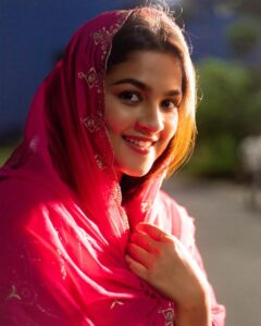 Actress Sadia Ayman HD Instagram Photos and Wallpapers August 2024
