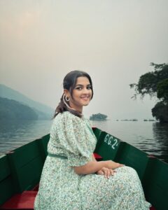 Actress Sadia Ayman HD Instagram Photos and Wallpapers June 2024