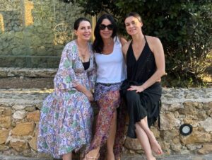 Sadie Frost Instagram - A week full of movement, meditation, delicious healthy food and making beautiful connections with these lovely people. Thank @amcharahealth for letting us host our retreat with you and to all your amazing chefs, naturopaths and masseuses, such a great team!

Thanks sis @sadielizafrost for being the yin to my yang.

And a HUGE thank you to everyone who joined our retreat. @diannebuswell @joe_sugg @yasminmillsofficial @karenbishko @jillian.jorgensen.1 @katherine.grout @tangrystangry @kristinhjellegjerde @rosebudflowers_crowthorne @thehealth_space @mia.grout #Rebecca, #Sarah, #Mary,🫶🫶

Join us on our next retreat.
November 8th-11th arrive 7th leave on 12th (you are welcome to longer 🫶☀️
Please contact @amcharahealth for more details 

#retreat #connection #health #yoga #meditaion #newfriends #metime #happiness