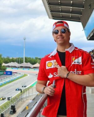 Sadri Skander Instagram - F1 in Barcelona with Shell 🏁✨🏆 Scuderia Ferrari 🐎