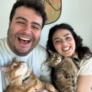 Safa Sarı Instagram - Herkese sevdikleri ile mutlu bayramlar dileriz 😻😻