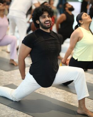 Sai Ronak Instagram - HAPPY INTERNATIONAL YOGA DAY…

That was one amazing yoga session by @conerbbrynes
Thank you for having me @ananta.hyd
