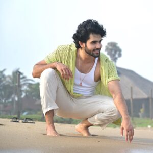 Sai Ronak Instagram - In the moment with the waves..
P.c : @suryatumarada_143