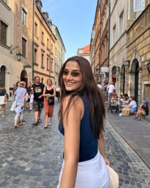 Saiee Manjrekar Instagram - war-saw the most beautiful city 🫶🏻