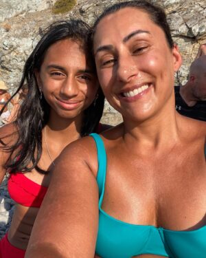 Saira Khan Instagram - Sea, sunsets and happy times.