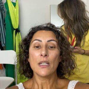 Saira Khan Instagram - Read my full interview with @femail where I believe every woman should take a sabbatical from her family - I took 4 weeks out during my son’s GCSE’s ….i don’t feel a jot of guilt either. 

See the link in @femail bio or see full story in @femail in tomorrow’s paper. 

Men take time out all the time … about time us women started to prioritise our mental and physical health too. 

Read how a 4 week trip to Bali helped me to heal my mind and my body. 

Thank you @lezliandrose for the fab photos @makeupcouk for my makeup and @miyasimages for the behind the scenes shots. 

Thank you to Katie Knight for being my go to journalist - you are the BEST 💛