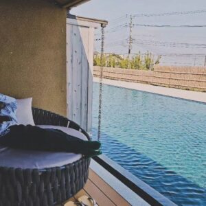 Sairi Ito Instagram - そう…あたいたちは
密かに旅行をしていた…
楽しすぎて眠る頃には
時間の惜しさにぐずっていた…
結局帰京しても尚…遊んでいた…

#土居志央梨 
#よねさん
#こちらこそがいつもありがとう
#ビッグなラブ