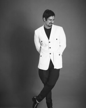 Sajjad Delafrooz Instagram - Outfit @varoinmarwah
Shot @adnanhanifphotography
.
Thanks @icon_art_production
.
#bollywood #mumbai #sajjaddelafrooz #india