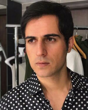 Sajjad Delafrooz Instagram - BTS... Soooooon 
.
Designer @varoinmarwah
📷 @adnanhanifphotography 
.
#bts #photooftheday #photoshoot #Actor #actorslife #Bollywood #india #mumbai #dubai #newphoto #cleanshaven #nobeard #menstyle #designer #varoinmarwah
#بازیگر  #سجاد_دل_افروز #سجاد #بازیگران 
#بالیوود