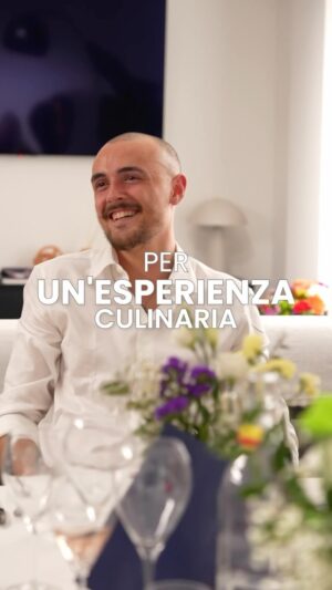 Salvatore Cinquegrana Instagram - Finalmente puoi scaricare Clochez, l’app per avere a casa tua i migliori chef a domicilio! Con Clochez basta un click 🍽️👨‍🍳🛋️