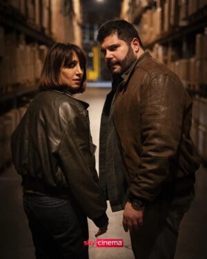 Salvatore Esposito Instagram - È stato allievo del Commissario Rizzo e ora è pronto a tornare nella sua Napoli per affrontare il suo passato.

📷 Nuove foto dalla serie #Piedone
#NuovaStagioneSky #SkyOriginal