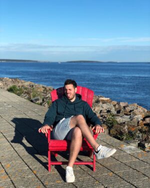 Sam Breton Instagram - Je voudrais voir la mer..