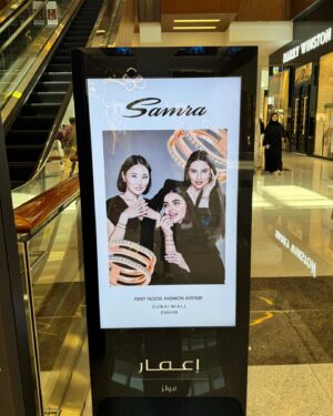 Sama Zakeri Instagram - شخصیت  اَدا  نمیخواد  اصالت  میخواد...
👌
.
.
.
#arablook #dubaimodel #mydubai #dubaiblogger #jewellery #jewelrydesigner #cute #abaya #hijab #locallook #dubaiinfluencer #strunge #localbrand #fantastic