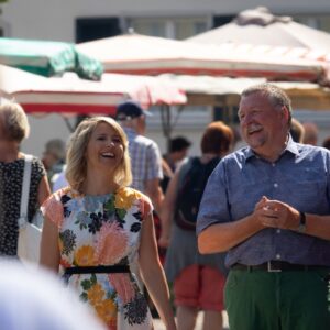Samantha Brown Instagram - We’ve been able to take not just one but two incredible cruises for “Places to Love.” Join us tonight on @createtvchannel to see what it’s like to cruise into the Inside Passage of Alaska and then along the Rhine River through four different countries and thousands of years worth of history!

Just check the "how to watch" link in bio for where and when to watch.

#samanthabrown #placestolove #rhinerivercruise #insidepassageofalaska #alaska #cruisetravel