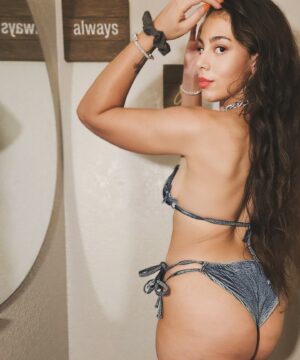 Samantha Johnson Instagram - hump day dump thirty-six
