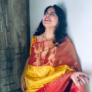 Sameera Reddy Instagram - Then & Now❤️I got emotional this week because my mom gave me her Laxmi haar 😍The necklace is a Kolapuri Saaz from Akshai’s grandmother & the Jadeau earrings & maang tikka from my mother in law 🙏🏼 paired it with my Godh Bharai saree from 5 years ago . Feel so lucky to have blessings from the amazing women in my family #gratitude #love one day I will give this saree & Jewelry to my daughter /Dil 🥹 ❤️ 8/8 #manifestation 🙏🏼