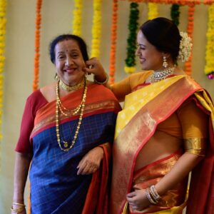 Sameera Reddy Instagram - Then & Now❤️I got emotional this week because my mom gave me her Laxmi haar 😍The necklace is a Kolapuri Saaz from Akshai’s grandmother & the Jadeau earrings & maang tikka from my mother in law 🙏🏼 paired it with my Godh Bharai saree from 5 years ago . Feel so lucky to have blessings from the amazing women in my family #gratitude #love one day I will give this saree & Jewelry to my daughter /Dil 🥹 ❤️ 8/8 #manifestation 🙏🏼