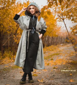 Samira Hosseini Instagram - پاییز من، دلربا، بخشنده ، مهربان ، دوست داشتنی ، ... 
Photo: @shahab.asadi 
👗: @audace.ir