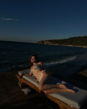 Samira Schoffel Instagram - 🌊🩵