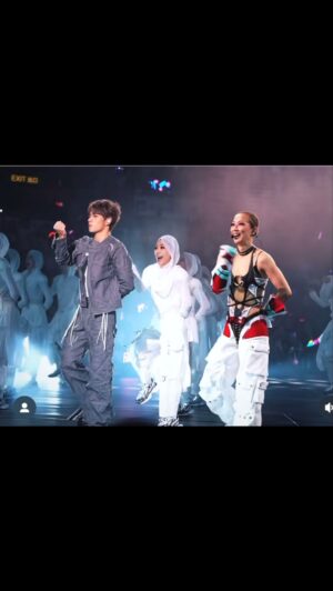 Sammi Cheng Instagram - 💚❤️💚❤️
致我們的夢想。
(Mi   Jeffrey 合唱歌）